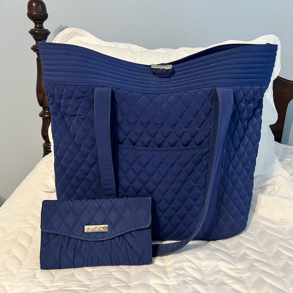 Ver Bradley Quilted Navy Tote and Clutch Set